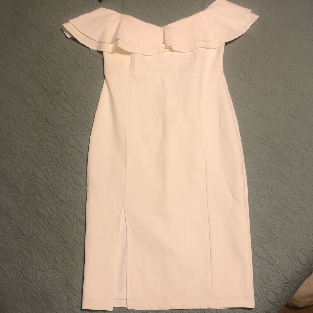 NWT Vestique off should mid dress